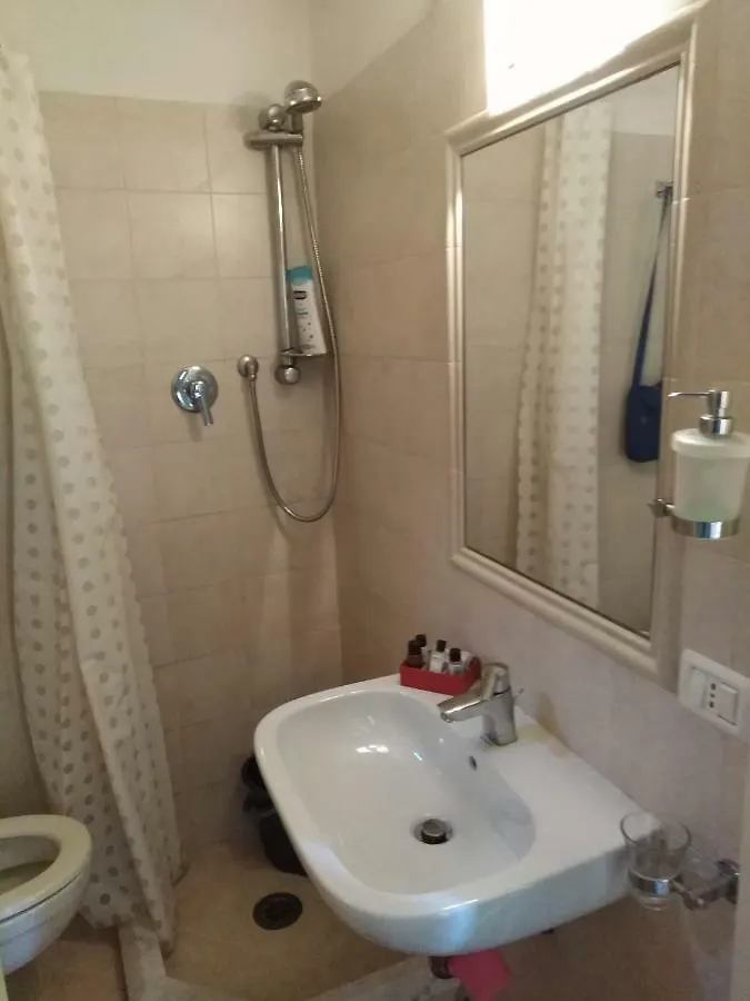 L ' Canton B & B Colonnata Bed & Breakfast